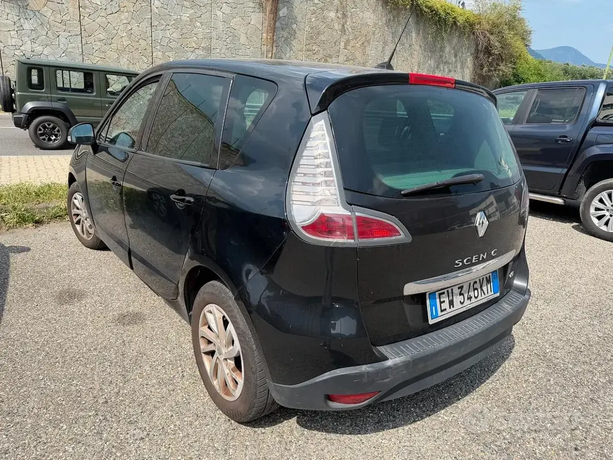 Usata Renault Scenic E-Tech XMOD 110 CV (80 kW) 2014 Nero Monovolume