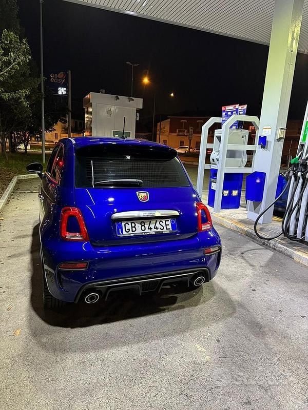Usata Abarth 500 145 CV (106 kW) 2020 Blu Utilitaria