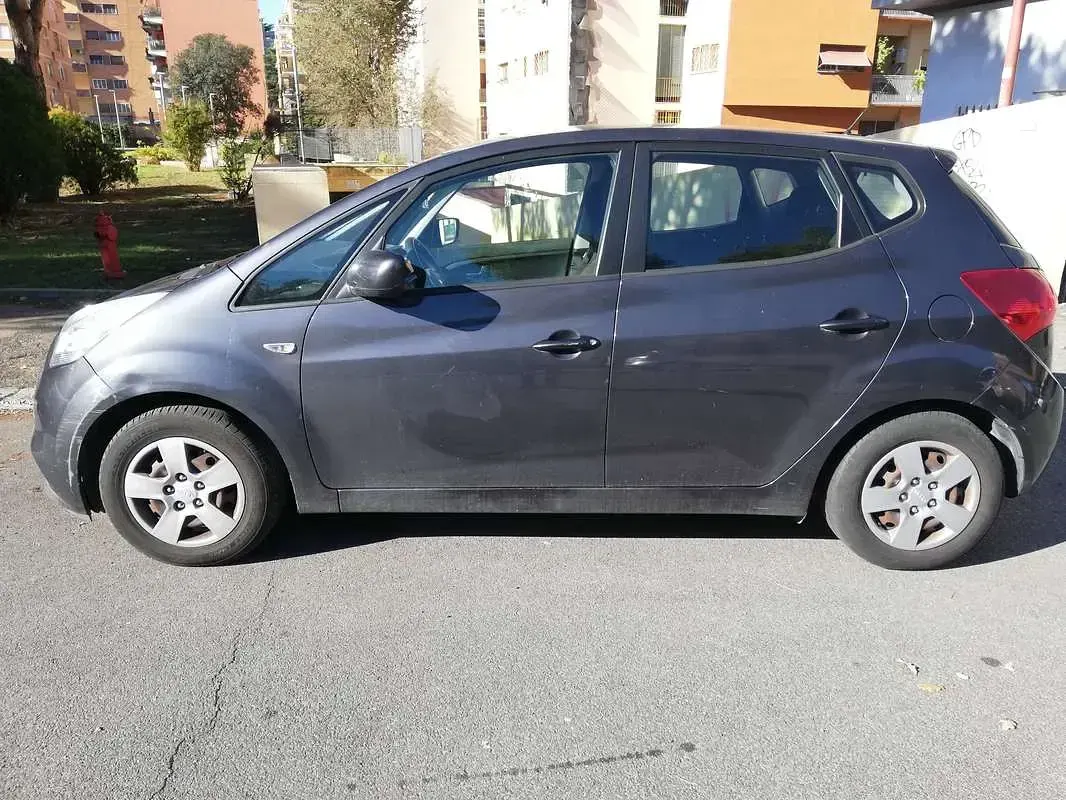 Usata Kia Venga Active 90 CV (66 kW) 2018 Utilitaria