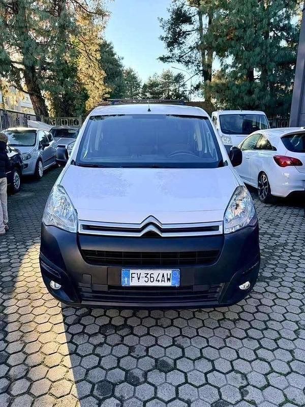 Usata Citroën Berlingo 99 CV (72 kW) 2019 Bianco Monovolume