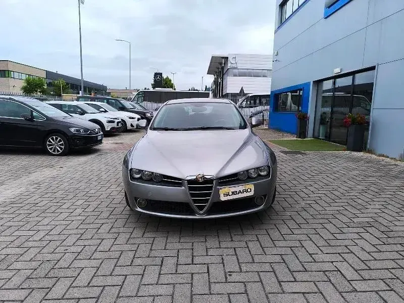Usata Alfa Romeo 159 Distinctive 170 CV (125 kW) 2009 Argento Station wagon