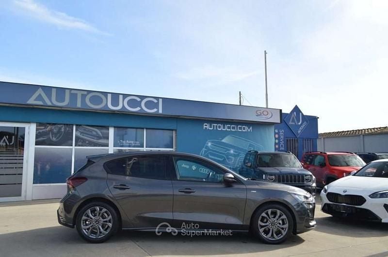 Usata Ford Focus ST-Line 125 CV (91 kW) 2024 Magnetic grey Berlina