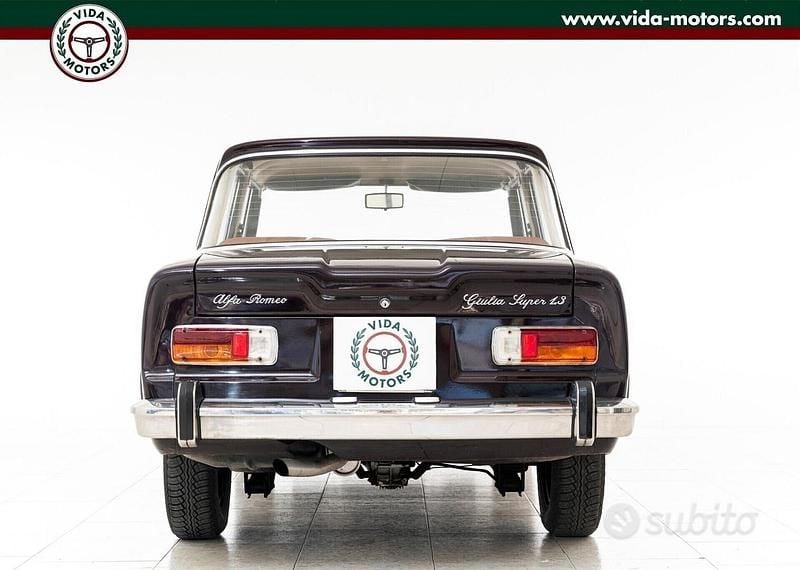 Usata Alfa Romeo Giulia Super 89 CV (65 kW) 1970 Marrone Berlina