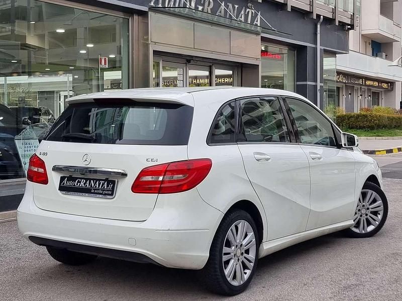 Usata Mercedes B180 Executive 109 CV (80 kW) 2014 Bianco Monovolume