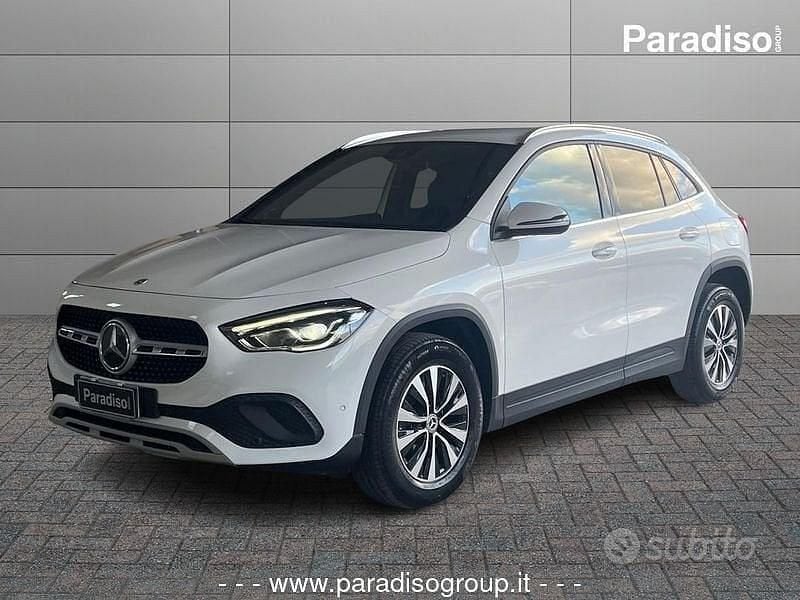 Usata Mercedes GLA200 150 CV (110 kW) 2021 Bianco SUV