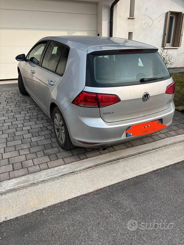 Usata VW Golf VII Trendline 110 CV (80 kW) 2014 Grigio Berlina