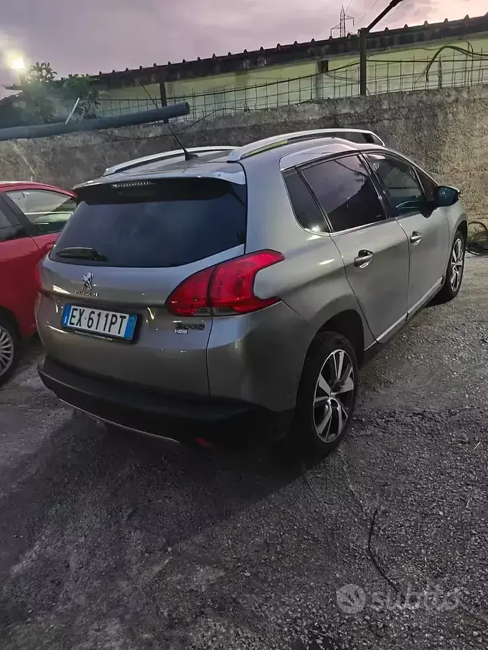 Usata Peugeot 3008 Active 115 CV (84 kW) 2015 Grigio Station wagon