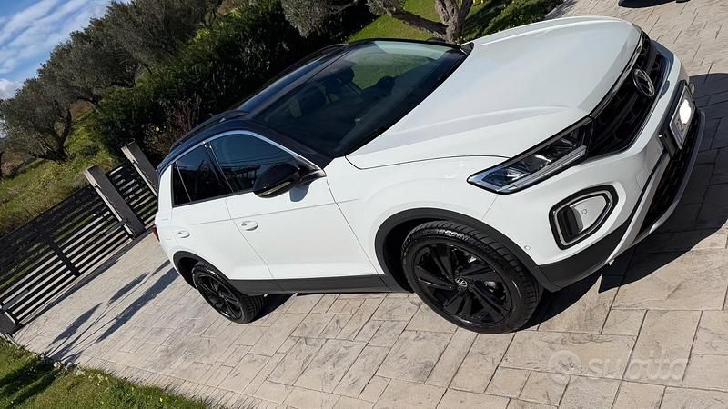 Usata VW T-Roc Sportline 116 CV (85 kW) 2025 Bianco SUV