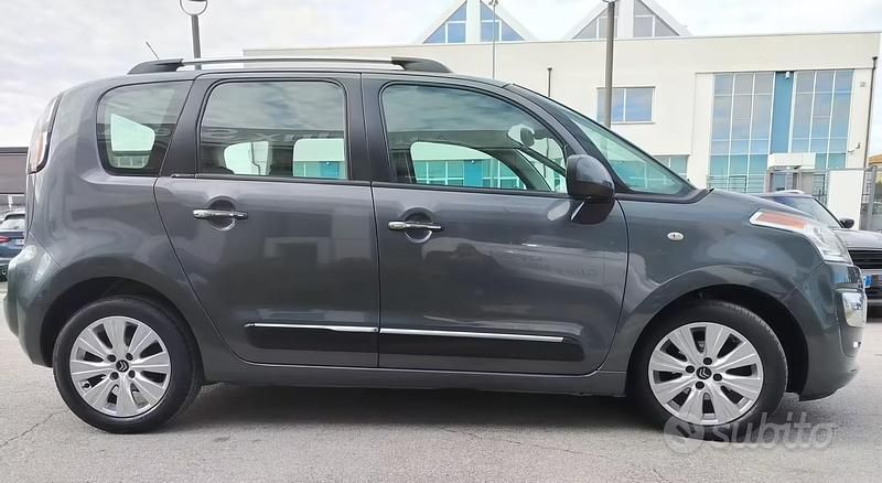 Usata Citroën C3 Picasso Exclusive 92 CV (67 kW) 2015 Grigio Monovolume
