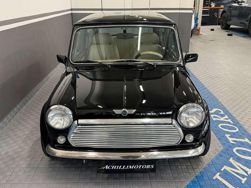 Usata Mini 1300 63 CV (46 kW) 2000 Nero Utilitaria