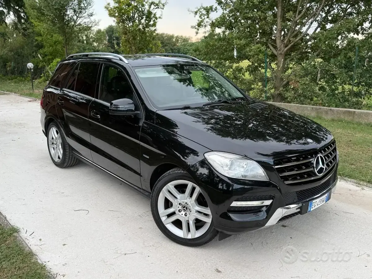 Usata Mercedes ML250 Premium 204 CV (150 kW) 2012 Nero SUV