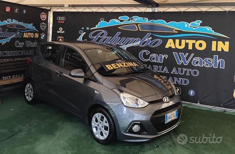 Usata Hyundai i10 Comfort 90 CV (66 kW) 2014 Grigio Utilitaria