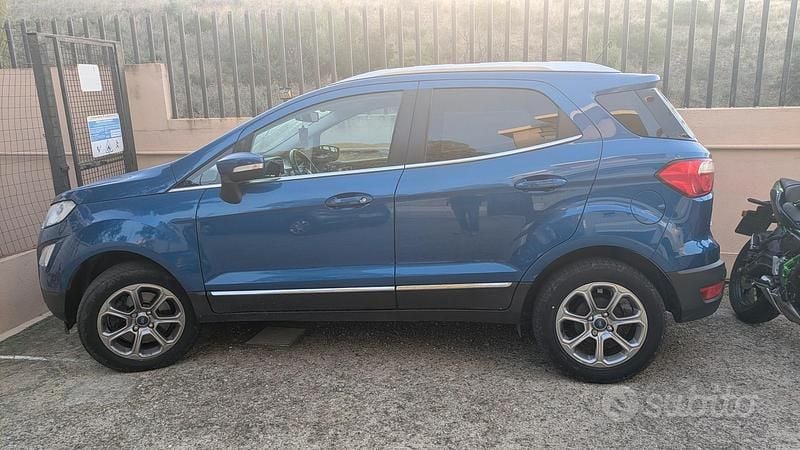 Usata Ford Ecosport Titanium 99 CV (72 kW) 2018 Blu SUV