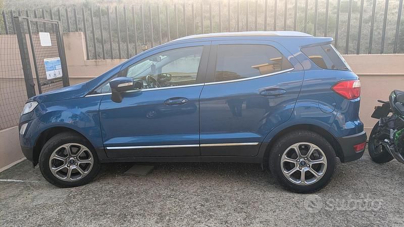 Usata Ford Ecosport Titanium 2018 Blu SUV