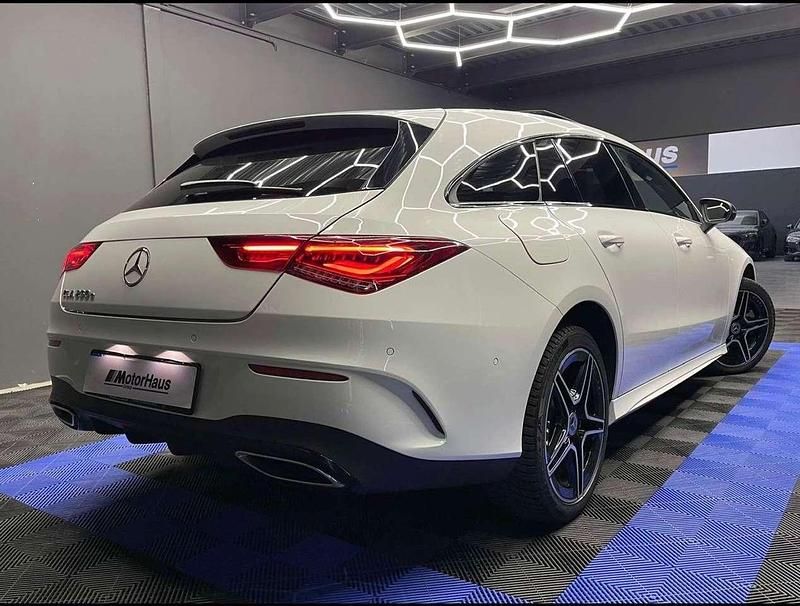 Usata Mercedes CLA250e Premium 160 CV (117 kW) 2022 Bianco Berlina