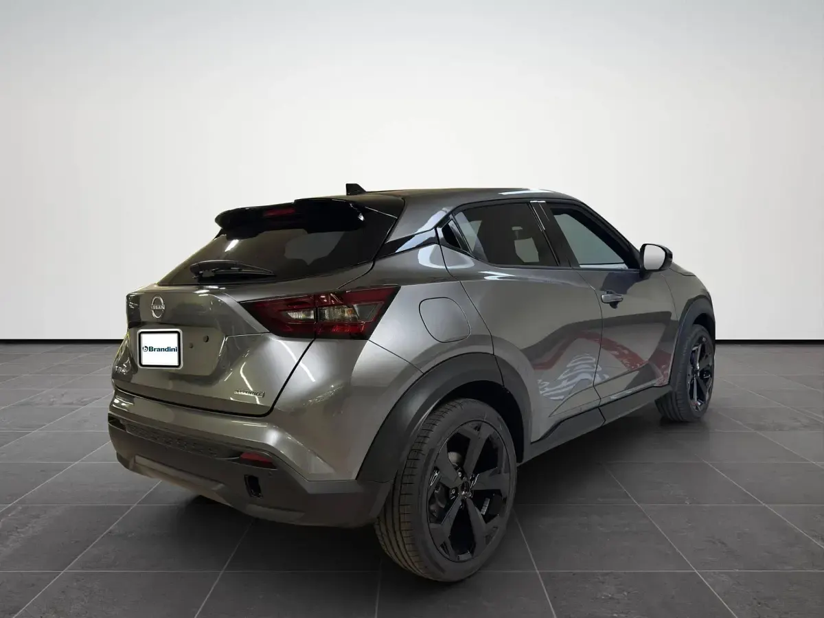 Nuova Nissan Juke N-Connecta 94 CV (69 kW) 2026 Grigio piombo SUV