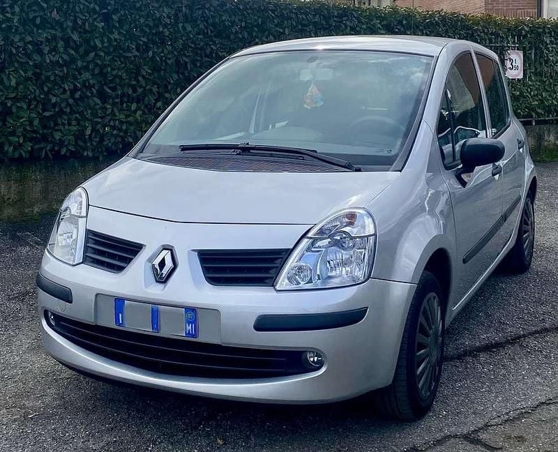 Usata Renault Modus 75 CV (55 kW) 2007 Monovolume