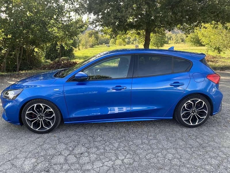 Usata Ford Focus 120 CV (88 kW) 2018 Blu/azzurro Berlina