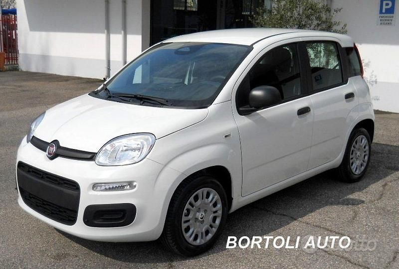 Nuova Fiat Panda 2025 Bianco Utilitaria