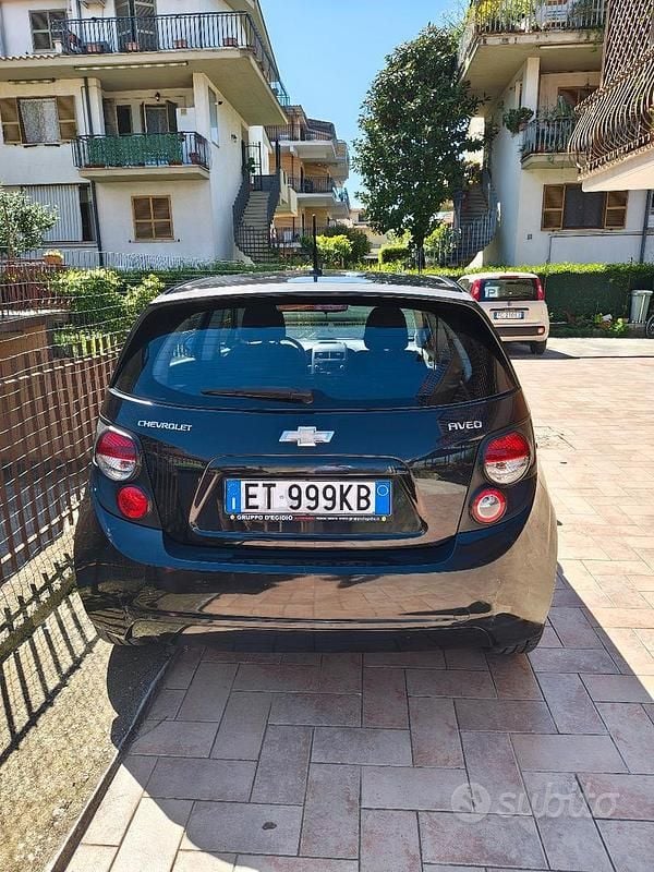 Usata Chevrolet Aveo 86 CV (63 kW) 2014 Nero Berlina