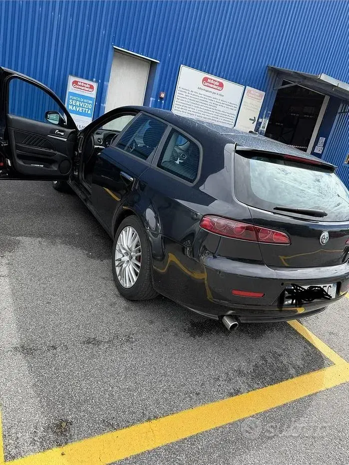 Usata Alfa Romeo 159 150 CV (110 kW) 2007 Nero