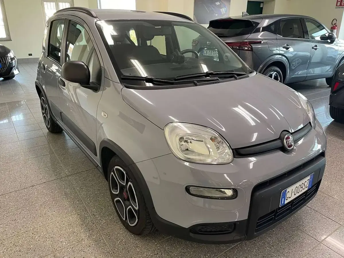 Usata Fiat Panda S 69 CV (50 kW) 2023 Grigio Utilitaria