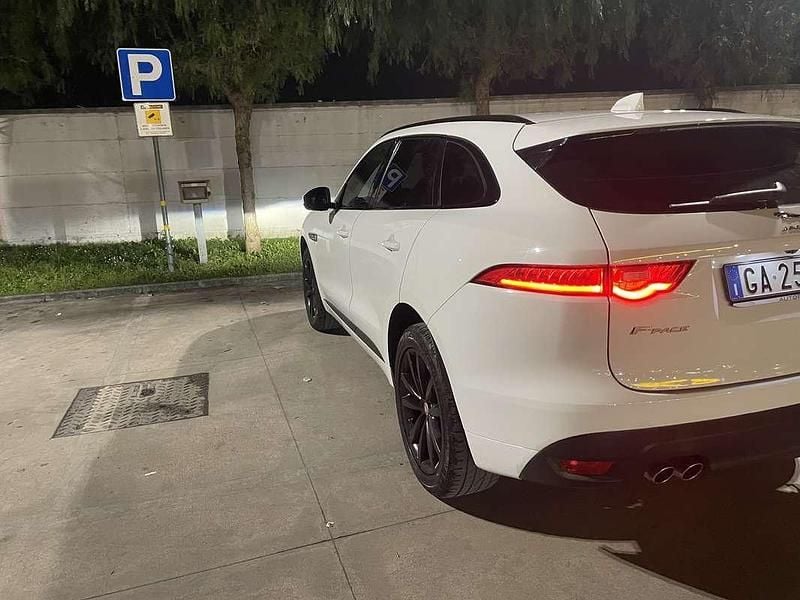 Usata Jaguar F-Pace R-Sport 179 CV (131 kW) 2020 SUV