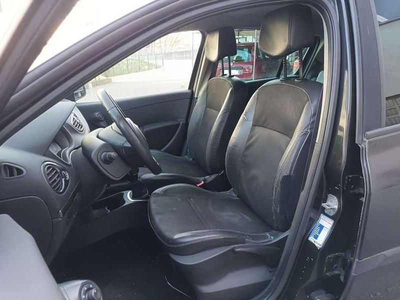 Usata Renault Clio II LE 75 CV (55 kW) 2007 Nero Berlina