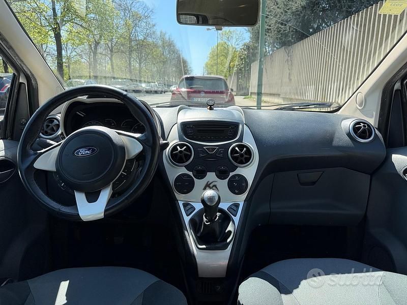 Usata Ford Ka 70 CV (51 kW) 2009 Grigio Utilitaria