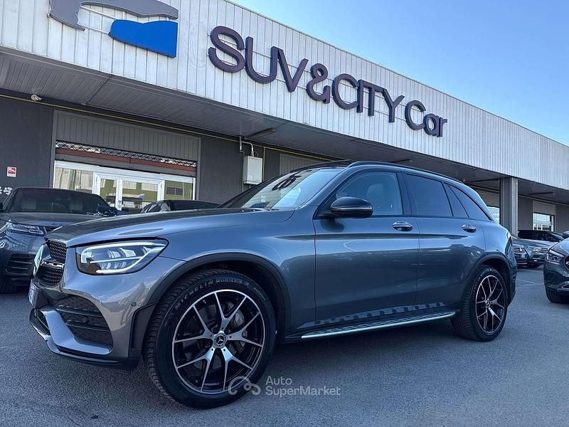 Usata Mercedes GLC450 Premium Plus 194 CV (142 kW) 2022 Gray SUV