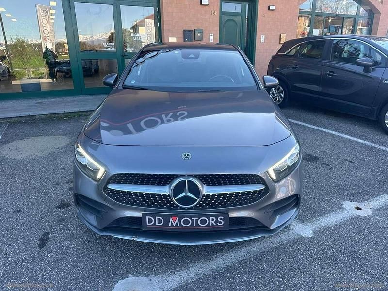 Usata Mercedes A180 Premium 116 CV (85 kW) 2021 Grigio Berlina