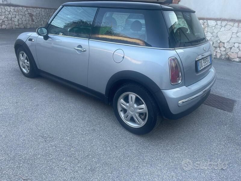 Grigio Usata 2006 Mini One D Due volumi | 3500 € (Ottimo prezzo) - Immagine 1/4