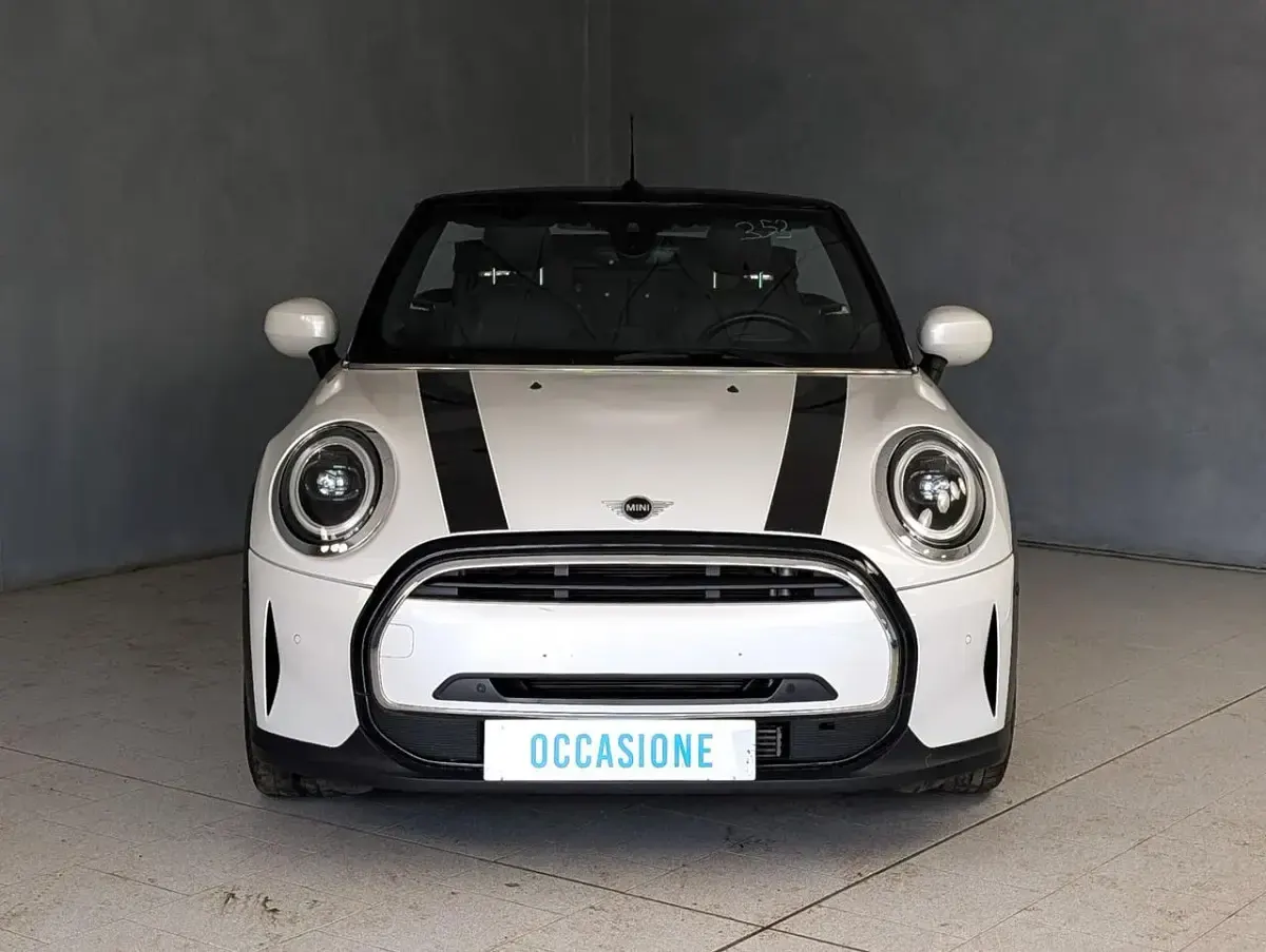 Usata Mini Cooper Cabriolet Classic 135 CV (99 kW) 2023 Bianco Cabrio
