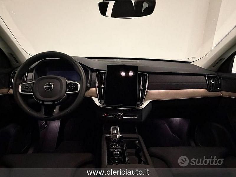 Usata Volvo XC90 Plus 250 CV (183 kW) 2025 Grigio SUV