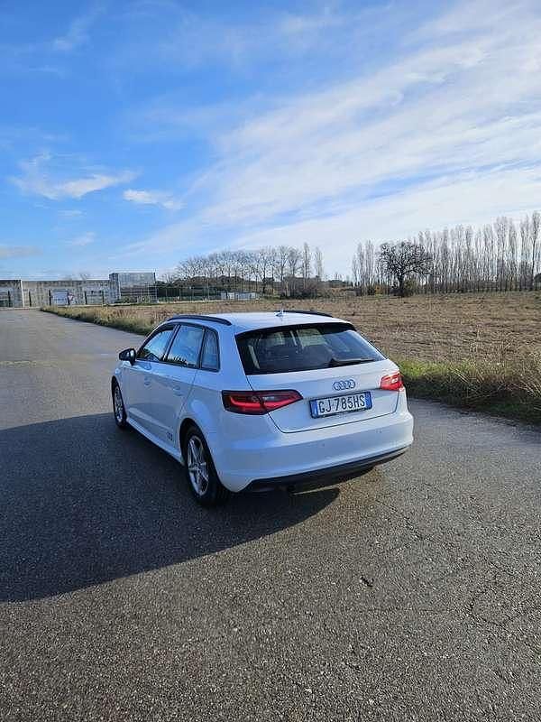 Usata Audi A3 Ambiente 110 CV (80 kW) 2015 Berlina