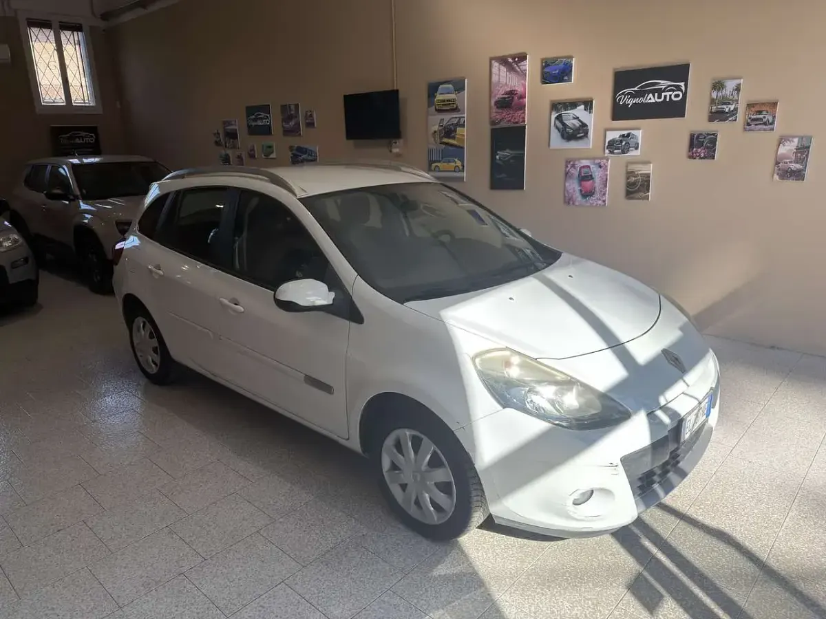 Usata Renault Clio GrandTour Dynamique 88 CV (64 kW) 2012 Bianco Station wagon