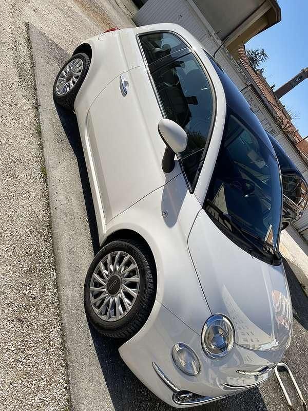 Gebraucht Fiat 500 Lounge 95 PS (69 kW) 2018 Weiß Kleinwagen