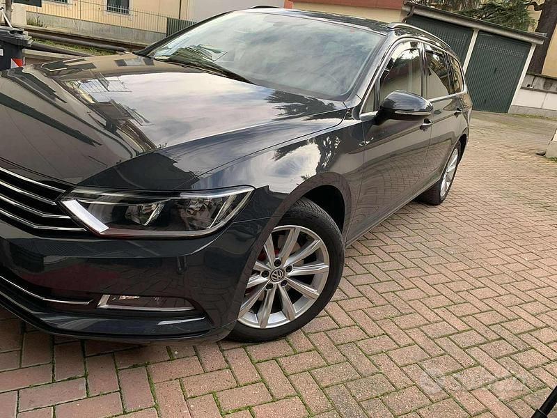 Usata VW Passat 120 CV (88 kW) 2017 Nero Station wagon
