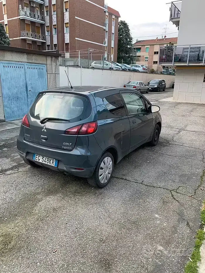 Usata Mitsubishi Colt 75 CV (55 kW) 2011 Utilitaria
