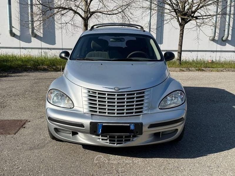 Usata Chrysler PT Cruiser Limited 116 CV (85 kW) 2002 Argento Berlina