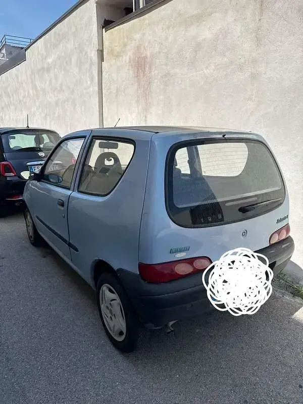 Usata Fiat 600 54 CV (39 kW) 2000 Utilitaria