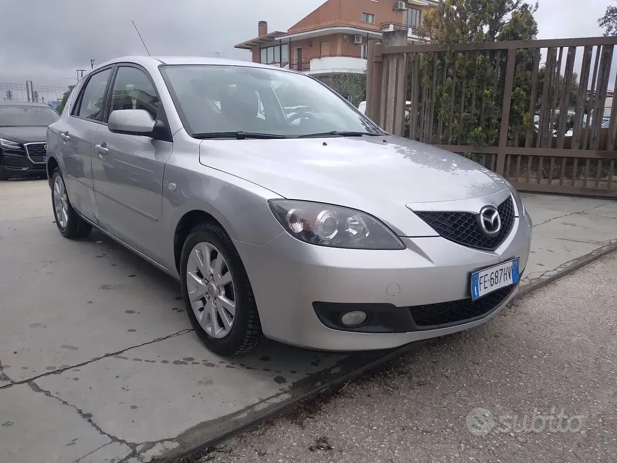 Usata Mazda 3 Energy 109 CV (80 kW) 2006 Grigio Berlina