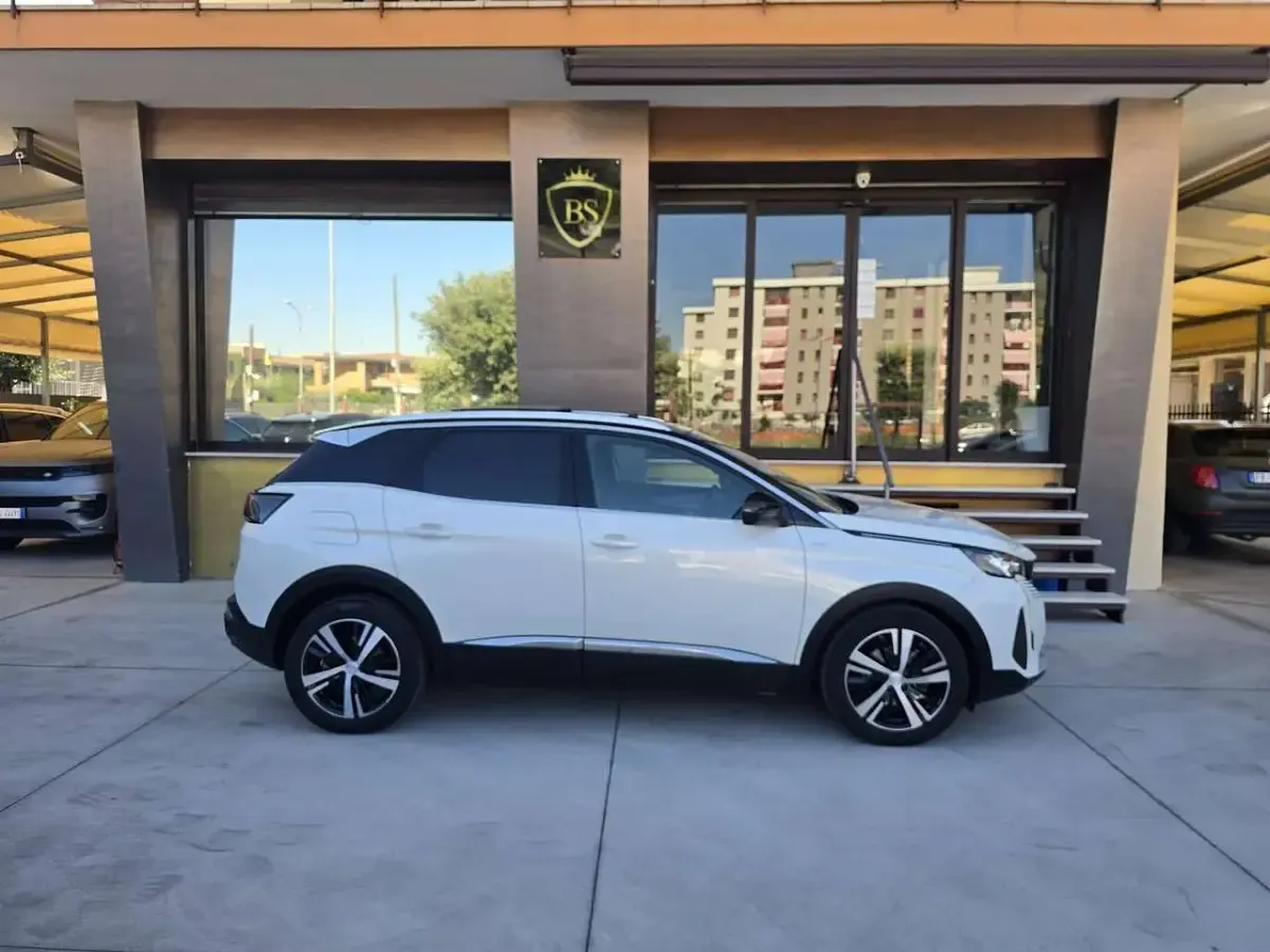 Usata Peugeot 3008 GT 131 CV (96 kW) 2023 Bianco SUV