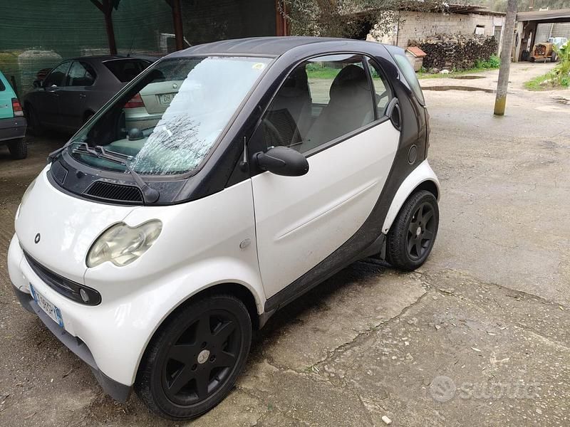 Usata 2005 Smart ForFour Due volumi | 2300 € (Ottimo prezzo) - Immagine 1/4