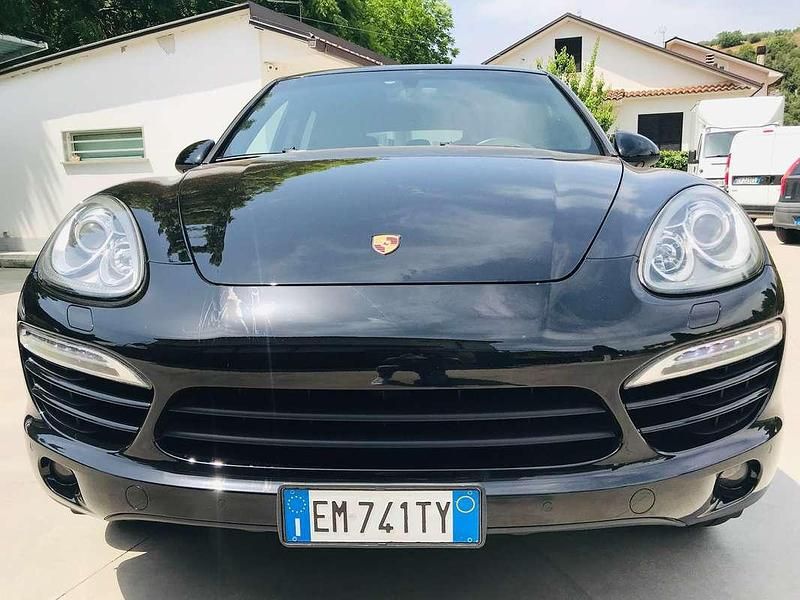 Usata Porsche Cayenne 245 CV (180 kW) 2012 Nero SUV