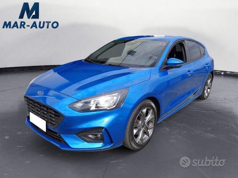 Blu Usata 2021 Ford Focus ST-Line Tre volumi | 16.490 € (Buon prezzo) - Immagine 1/4