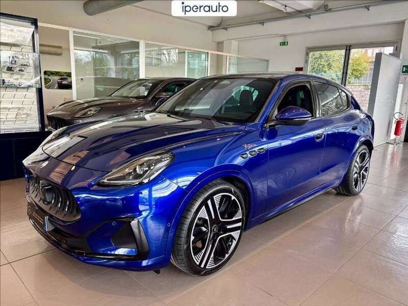 Blu metallizzato Usata 2024 Maserati Grecale Folgore SUV | 82.900 € (Cara) - Immagine 1/4