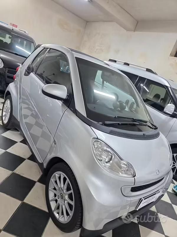 Usata Smart ForTwo Cabrio Pulse 54 CV (39 kW) 2010 Grigio Cabrio