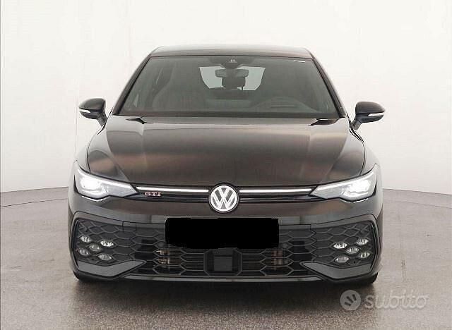 Usata VW Golf VIII GTI 333 CV (244 kW) 2024 Nero Berlina
