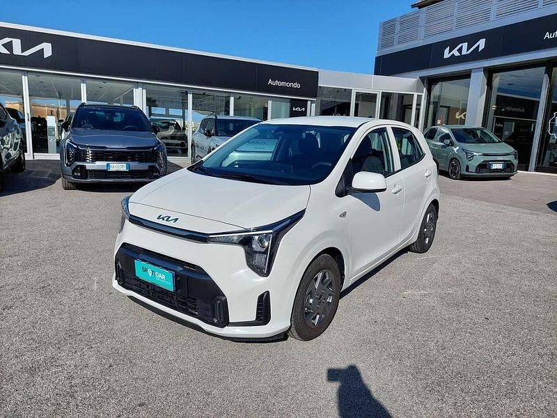 Bianco Usata 2025 Kia Picanto Urban Due volumi | 13.950 € (Buon prezzo) - Immagine 1/4